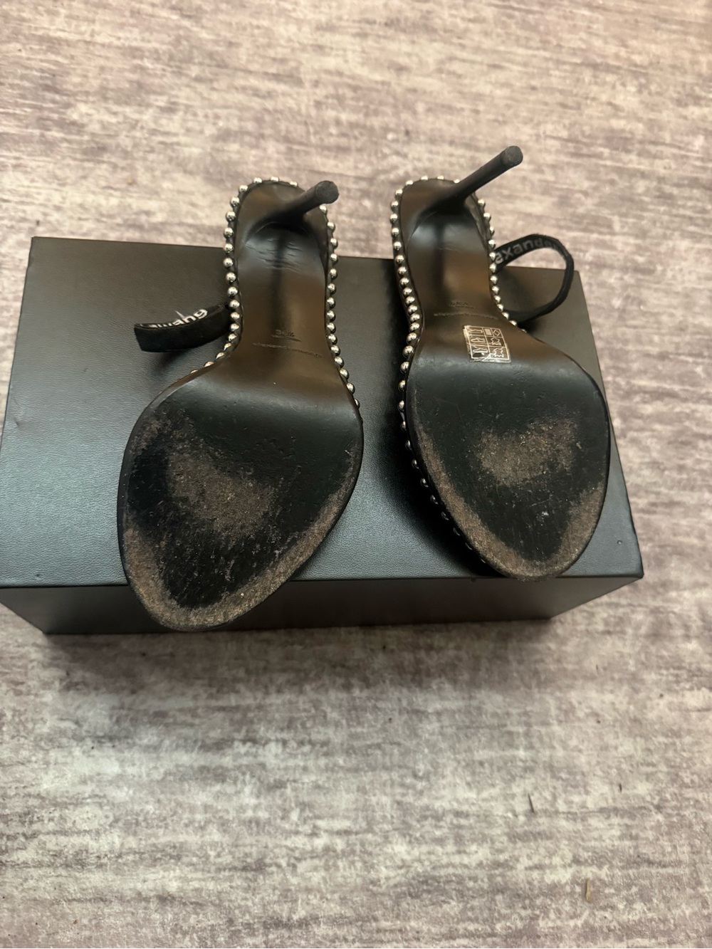 Heels - Picture 4 of 4